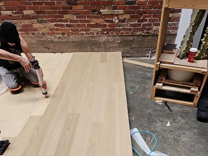 Sablage et finition de plancher Laval